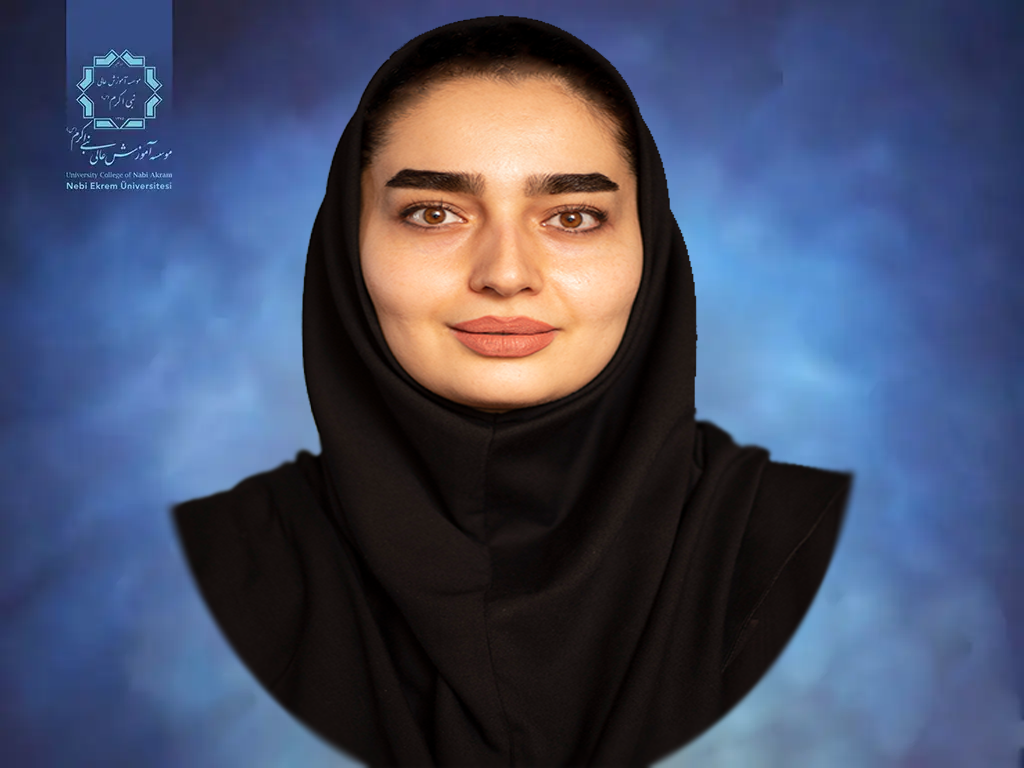 آی‌ناز هلالی